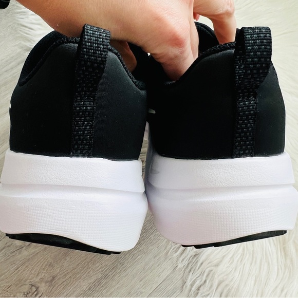 NWT Nike Downshifter 12 Women’s Shoes - Picture 9 of 9